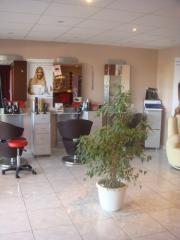 Salon de coiffure mixte Lunel Salon de coiffure mixte Lunel|375-500