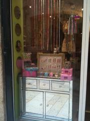 Perle Montpellier Perle Montpellier|374-499
